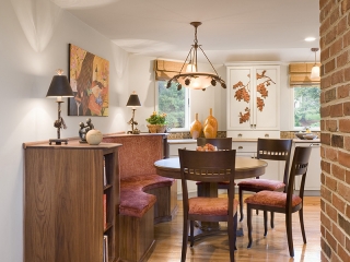 Kitchen dining area, a built in booth utilizing Transitional Interior Design