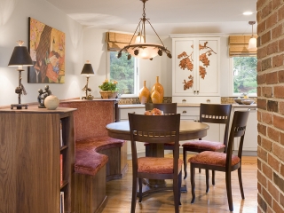 Kitchen dining area, a built in booth utilizing Transitional Interior Design
